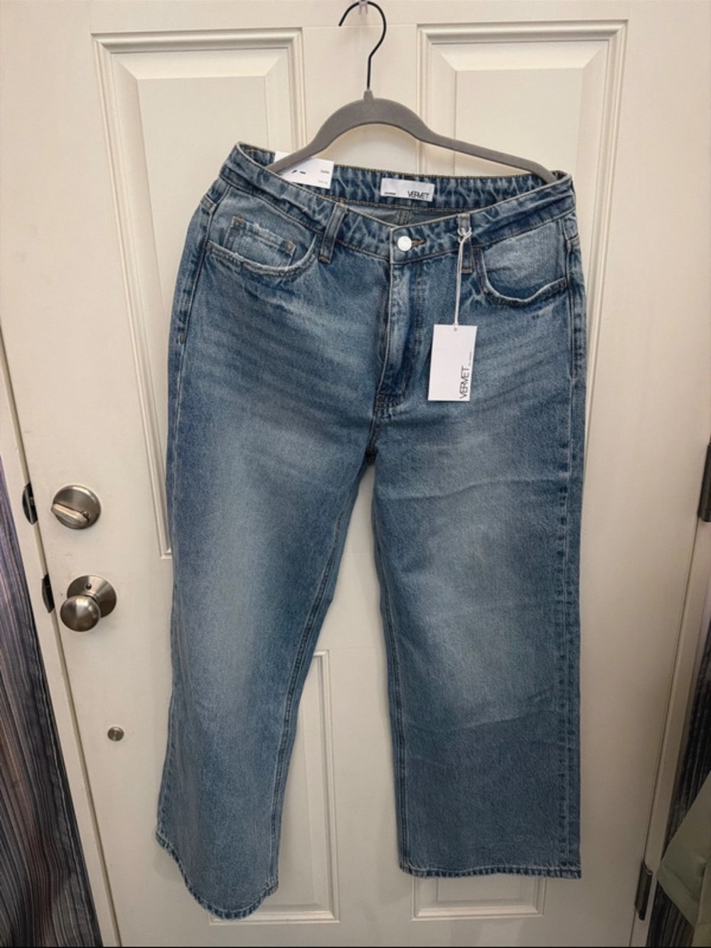 Violet Wide-Leg Jeans in Light Blue Wash